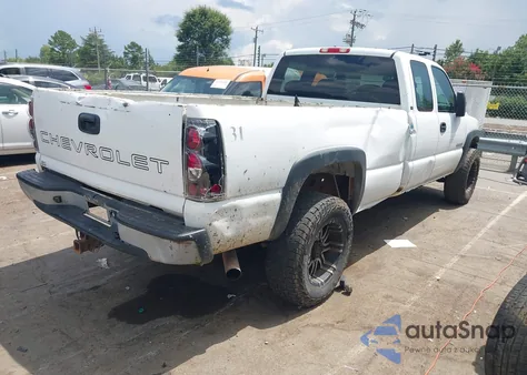 2001 Chevrolet Silverado 2500Hd from USA, damaged, VIN 1GCHC29U91E342790